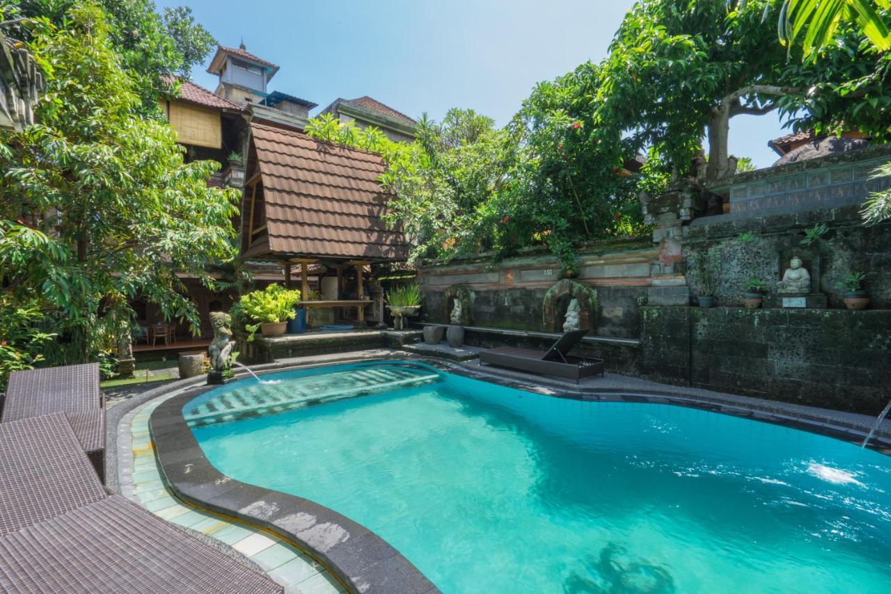 Sania'S House Hotel Ubud Exterior foto